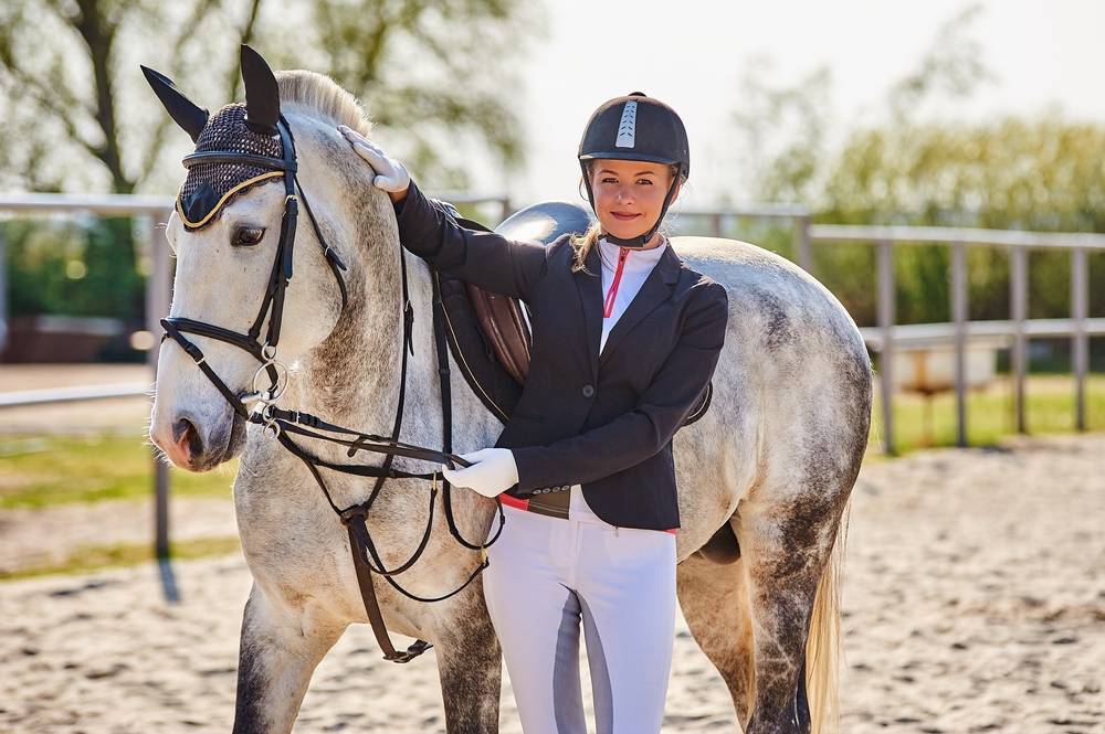 The Ultimate Guide to Choosing the Right Pair of Women’s Jodhpurs for Horseback Riding • Horsezz